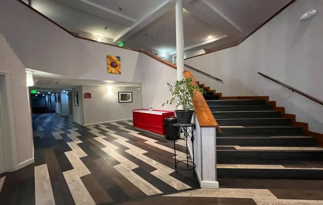 Empeiria High Sierra Hotel Mammoth Lakes