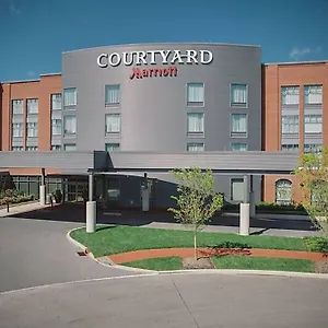 Hotel Courtyard By Marriott Osu ***